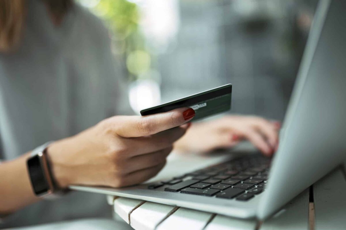 How Do ACH Payments Work? The Complete eCommerce Guide.